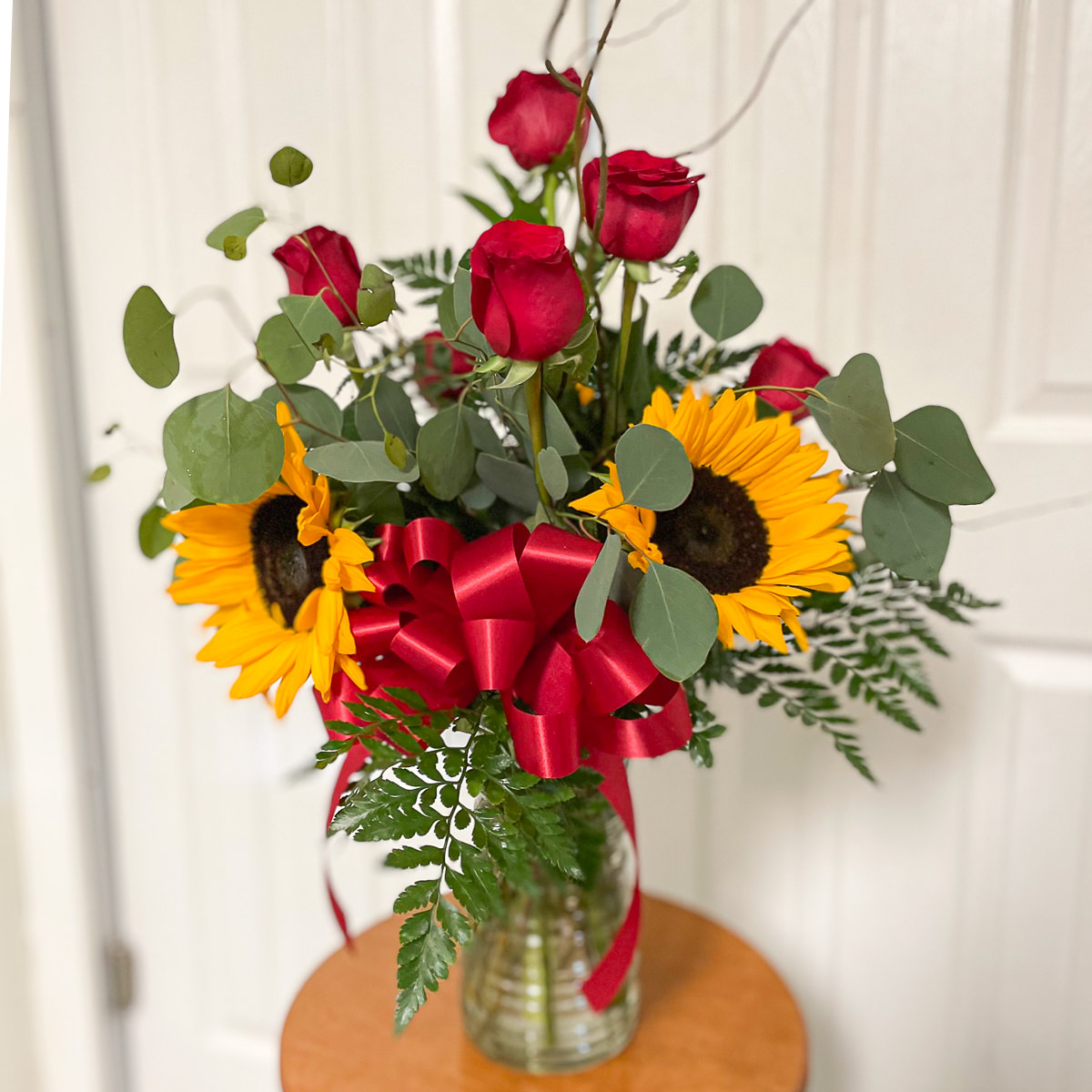rose and sunflower bouquet