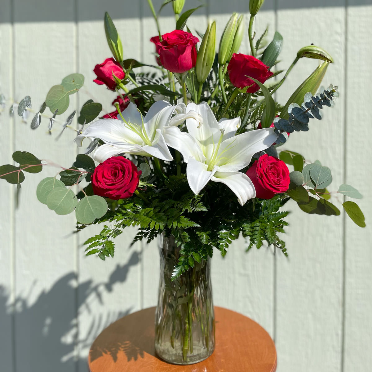 valentine's day annaville florist rose and lily bouquet