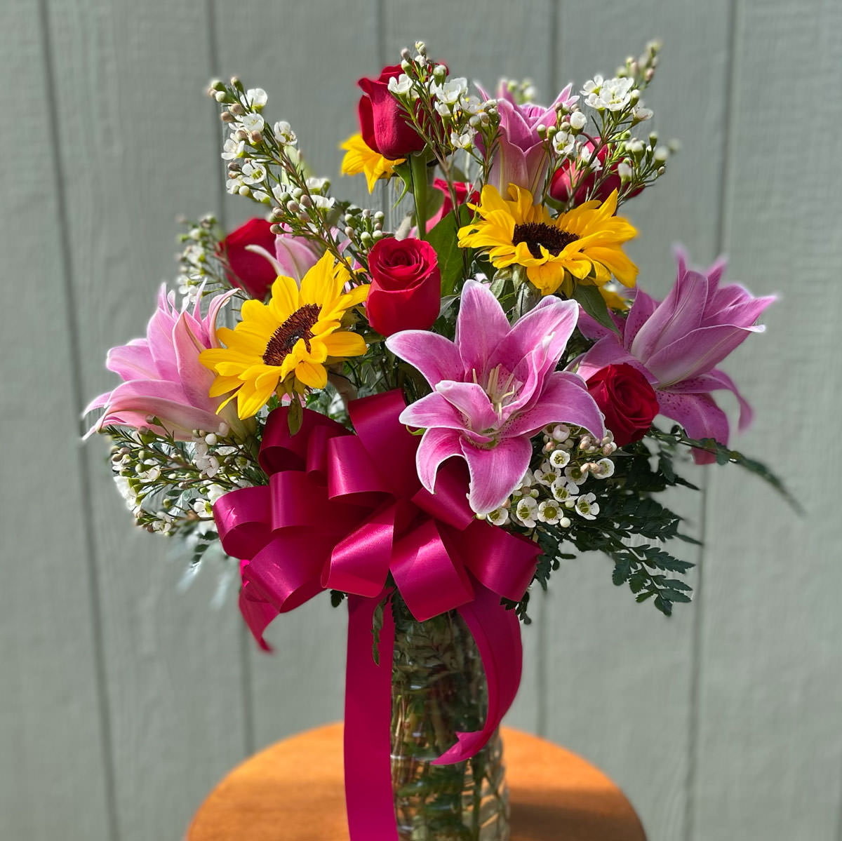 valentine's day annaville florist rose and lily bouquet