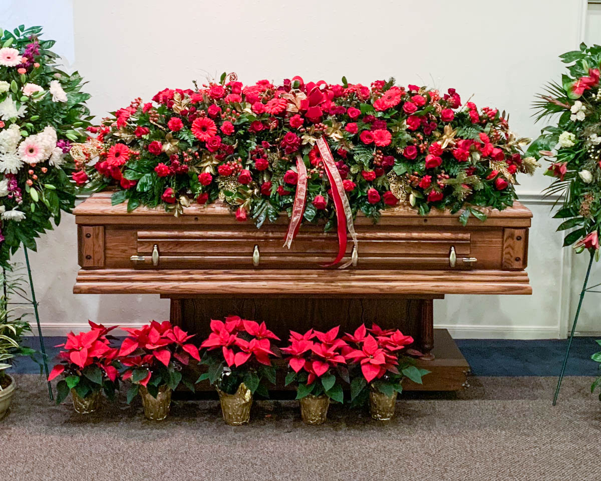 End-to-end full casket cover from Annaville Florist
