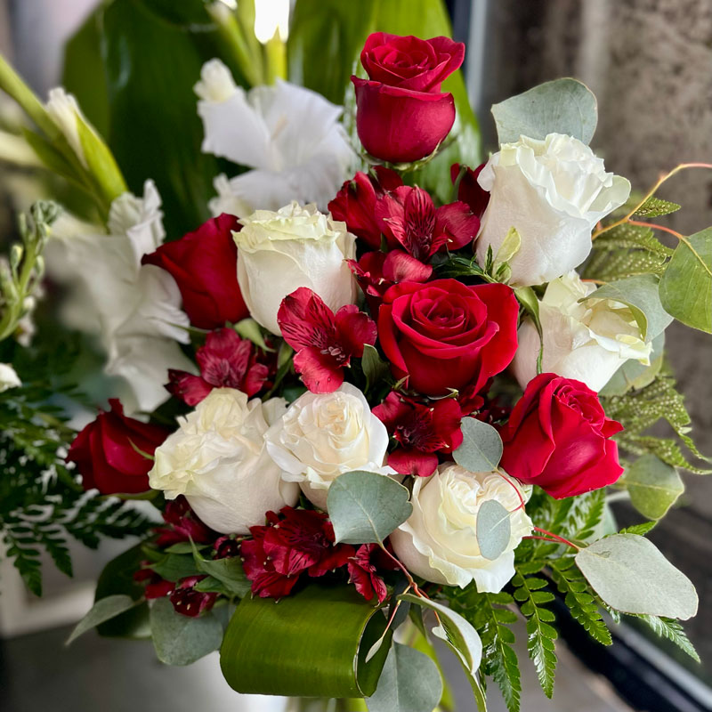 The Sweetheart Bouquet - half red half white dozen with sweet extras