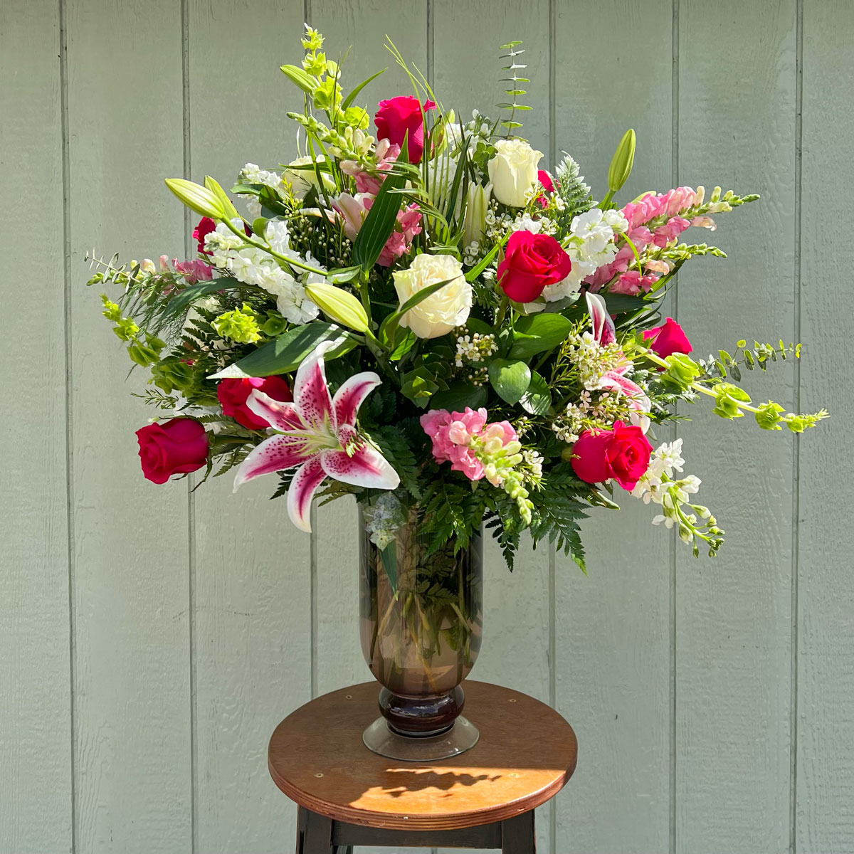 The Deluxe Mixed Bouquet in Red, Pink and White